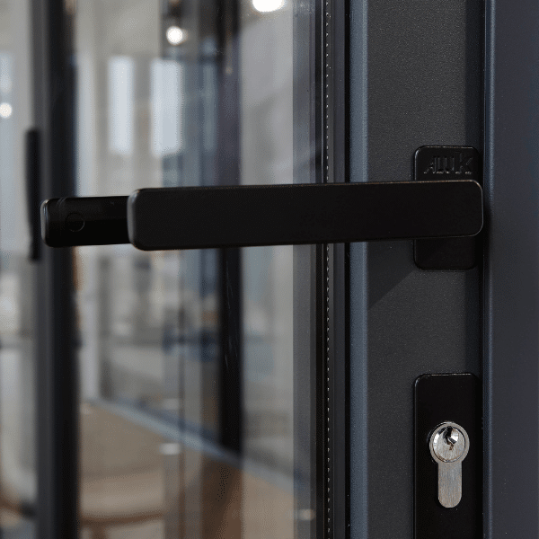 multipoint locking system